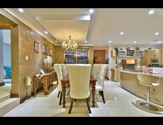 4 BEDROOM HOUSE FOR SALE IN EYE OF AFRICA